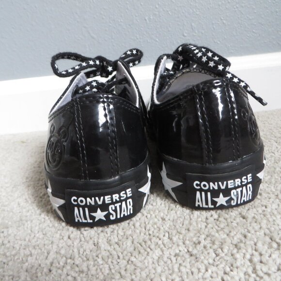 Converse&mickey mouse limited edition women/girl's black leather shoes size 5.5 - Picture 4 of 12